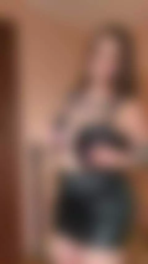 Hot clip — naughty and ready. Watch full content on my page by bettybong