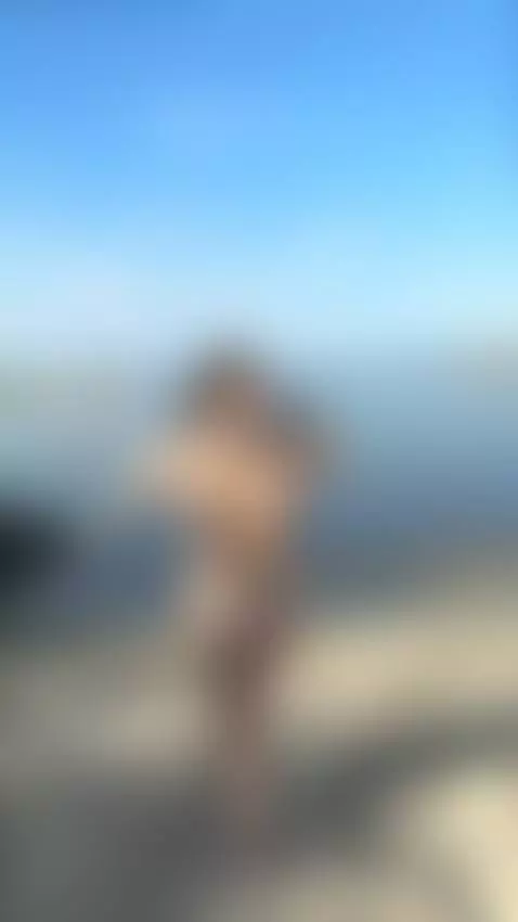 Hot clip — intense and ready. Watch full content on my page by bettybong