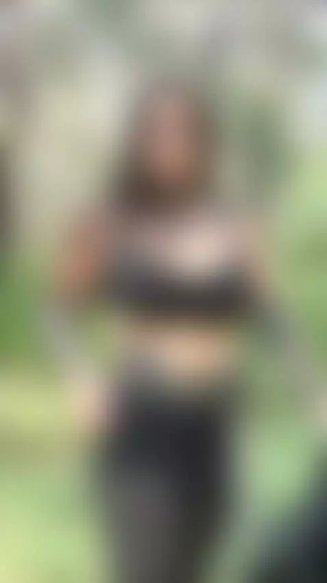 Hot clip — intense and ready. Watch full content on my page by bettybong