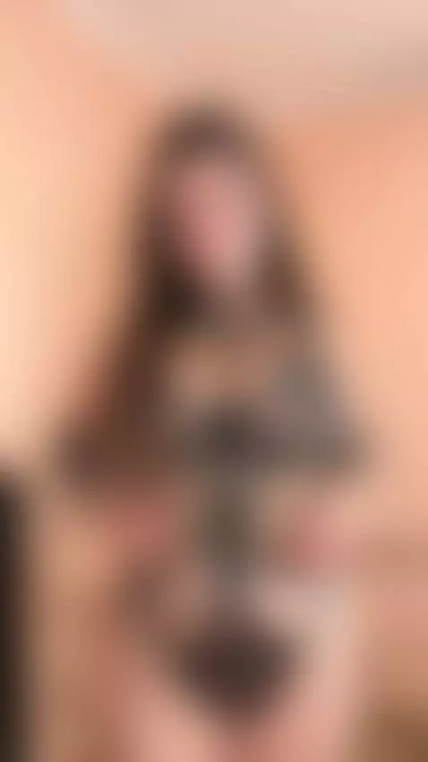 Short tease: sensual moment. Want more? Tap my profile by bettybong