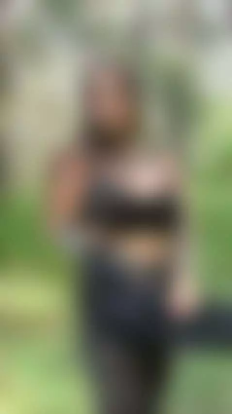 Hot clip — intense and ready. Watch full content on my page by bettybong