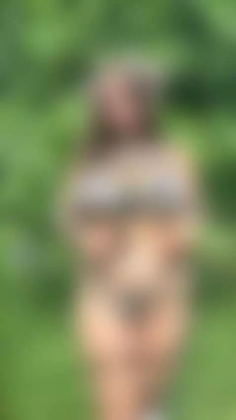 18+ Curvy cow tits bursting harness, juicy ass tease. by bettybong