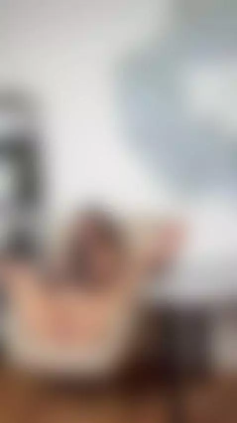 Nude selfies🤭 by bettybong