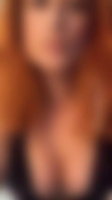 un par de palmaditas y a dormir 🖤o que dices? by juanibotherk