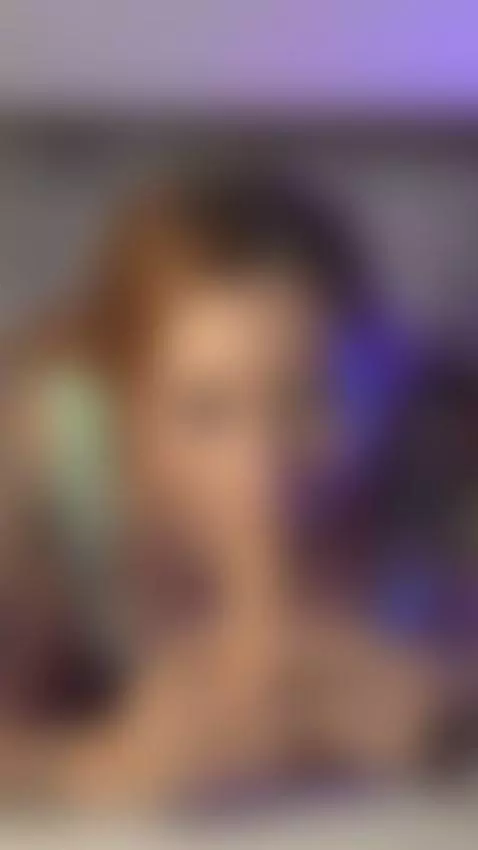 Do you like amateur porn? 🙈 I left you the DM version with 5... by juanibotherk