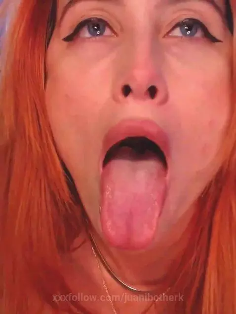 And what would you put in my mouth? 👅 by juanibotherk