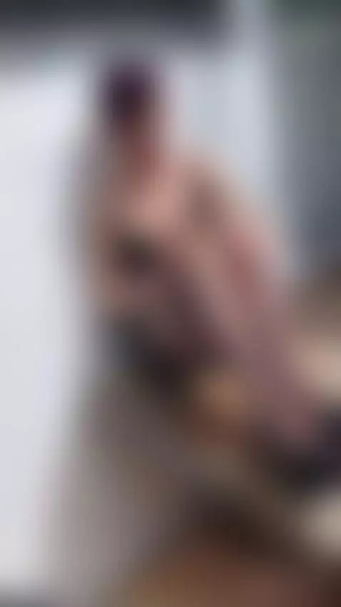 I’ll be on today… let me be your favorite distraction 💖 by trinityy-dss