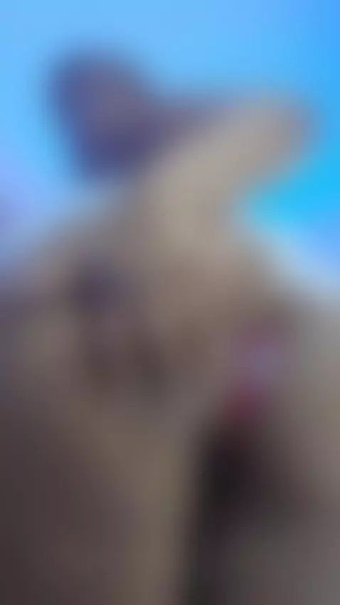 come see my naked and juicy body by adelehottman