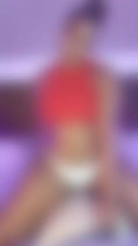 riding my pillow wishing it was your cock by adelehottman