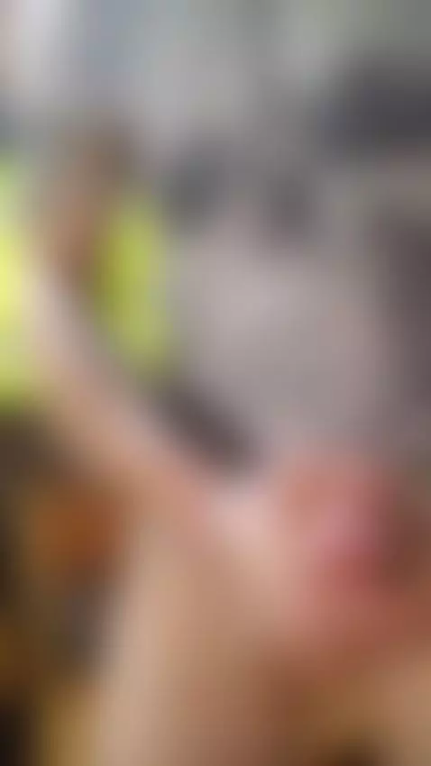 Jak mogę się bawić  kutasem żeby Was podniecić? by cumboy30