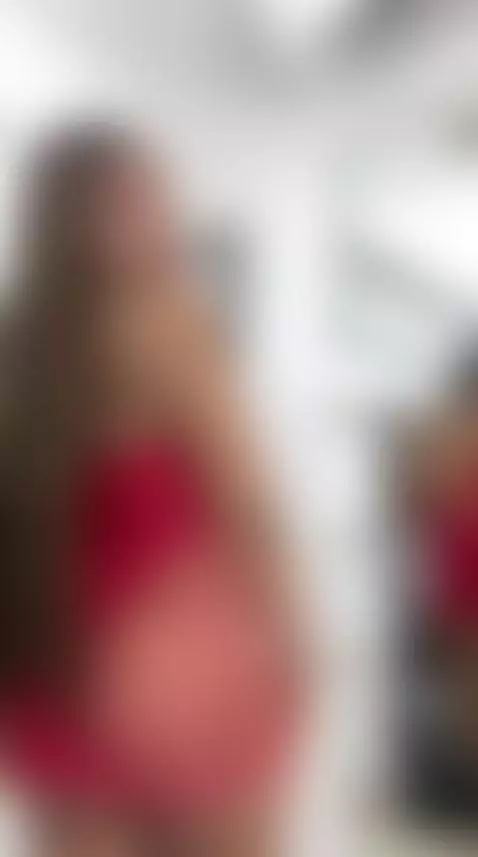 In this intimate clip, she lets her natural charm take over ... by angelarobertts