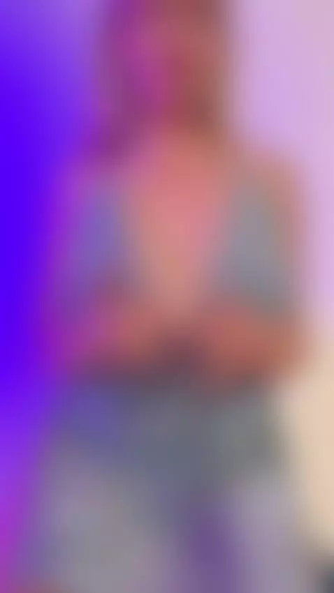 Overflowing temptation 🌊 by realstellacardo