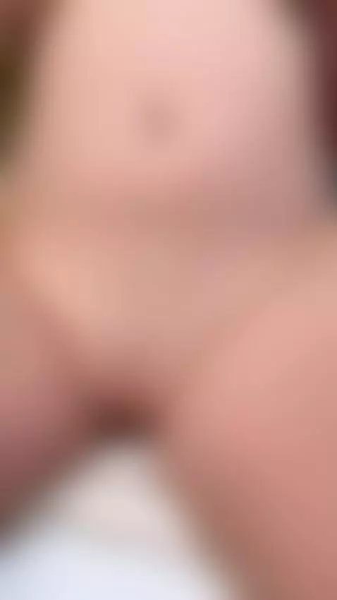 Juicy close-up 🤤 by realstellacardo