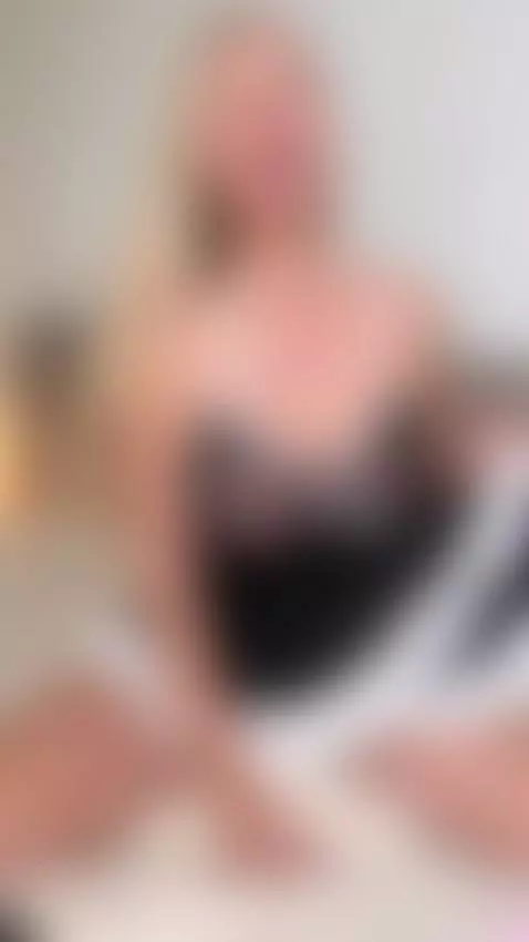 Maid in trouble 😈 by realstellacardo