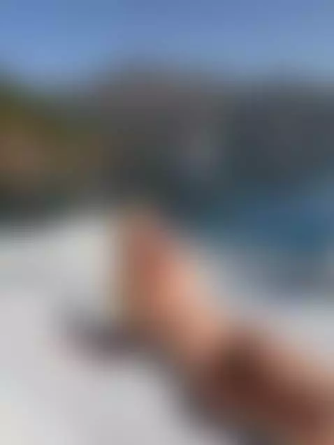 Bold moves, all eyes on me 😏 by realstellacardo