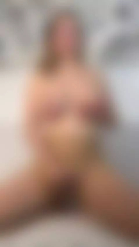 Silk and skin 🔥 by realstellacardo