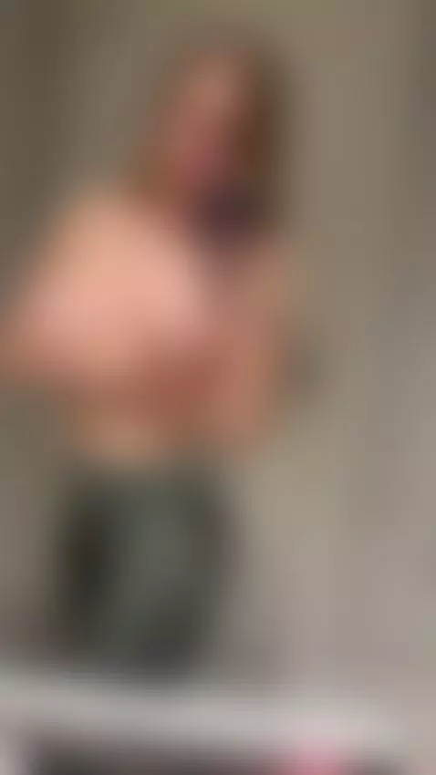 Soft, round, and teasing 🔥 by realstellacardo