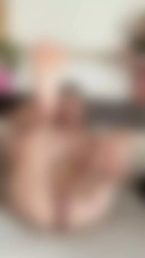 I lift my legs high for you, letting you admire my bare body... by realstellacardo