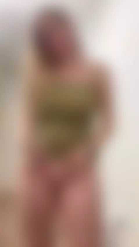 Did you just catch my little secret under the dress? 👗 by realstellacardo