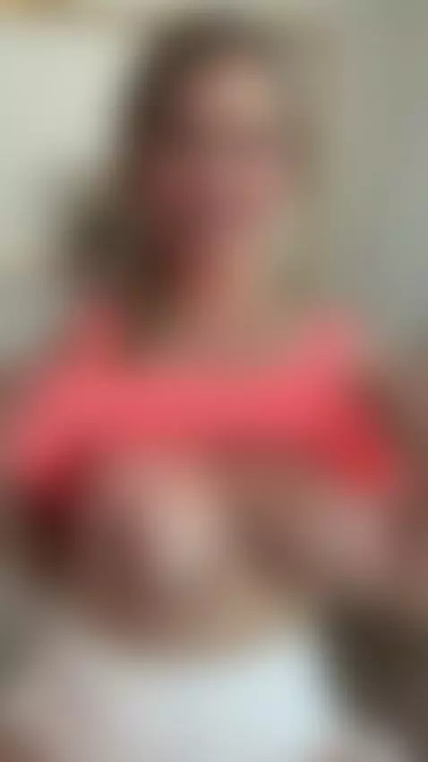 Letting my heavy breasts spill out 🥵 by realstellacardo