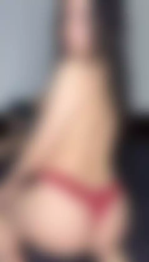 there’s a reason people paused by kamilaheelss