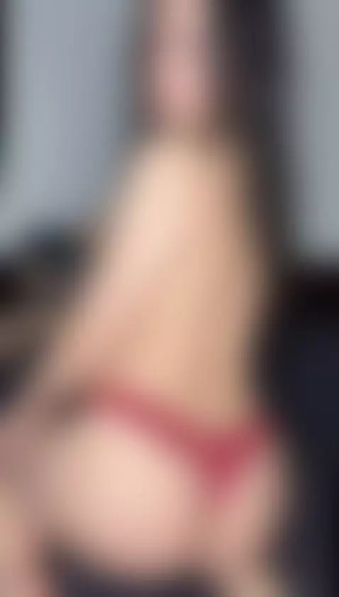 there’s a reason people paused by kamilaheelss