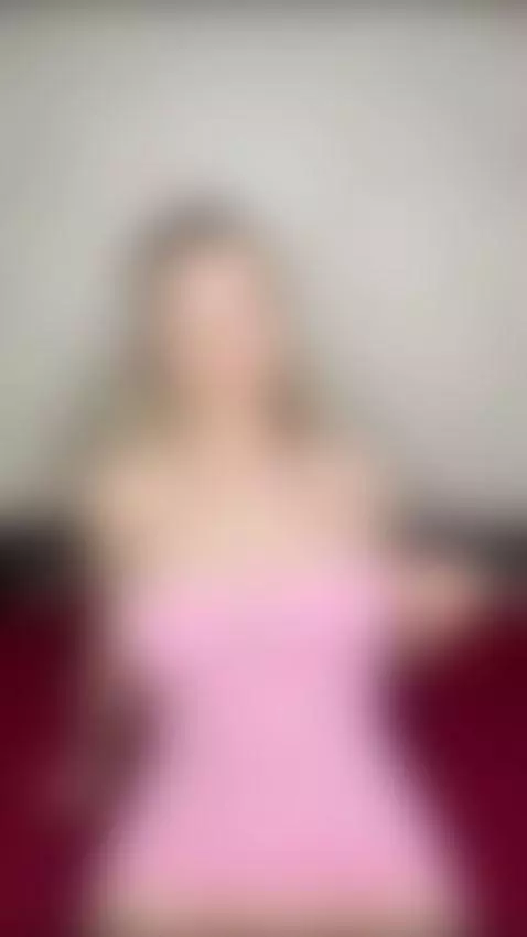 Showed her natural tits🍧🔞 by emilihixx