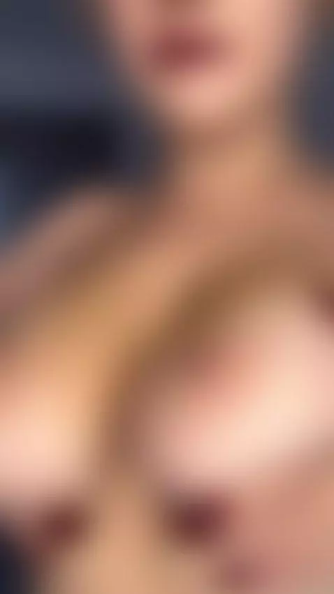 You need to lick my boobs 👅🍒 by emilihixx
