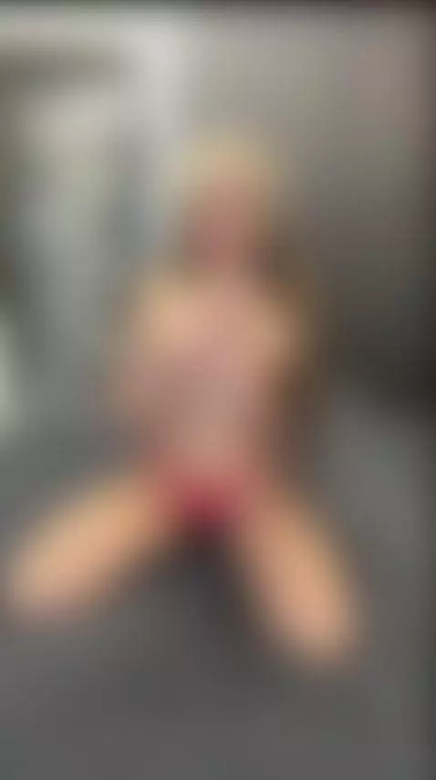 Here she is — today’s smile! 😁 Follow the link in bio. ✨ by kirapretty