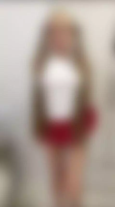 A captivating look 💫 Don’t forget to follow — link in bio by kirapretty