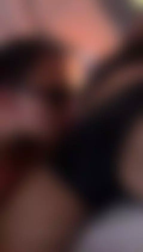 Nosotoros queremos darte todo el placer que quieras mientras... by liamdeep