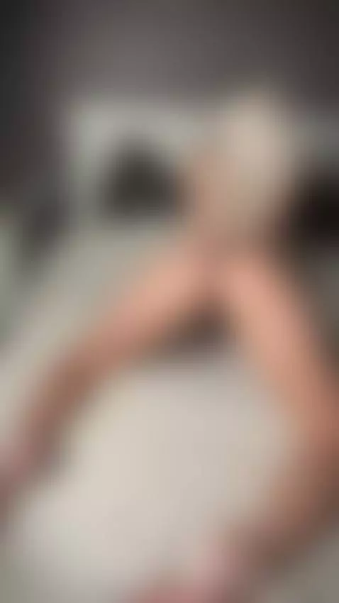 Breed me, please… fill me completely. by paollaaa