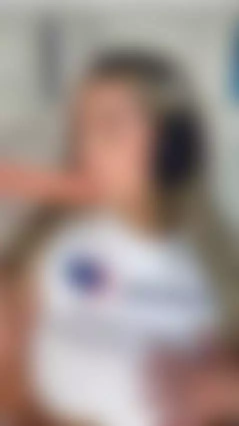 VOTE SARA REYNOLDS 👉🏼👉🏼 https://bit.ly/sarareynolds by sarareynoldsx