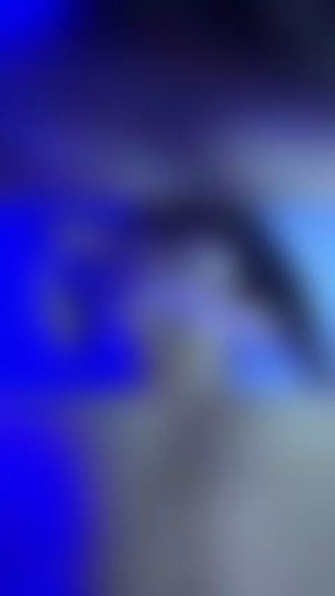 Let the ice 🧊 melt on this fucking hot curves 🥵💦 by sarareynoldsx