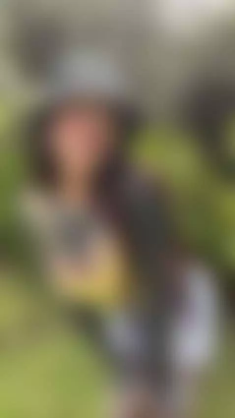 Go ahead, lose yourself in me. I like it when you’re weak by antoniacosta