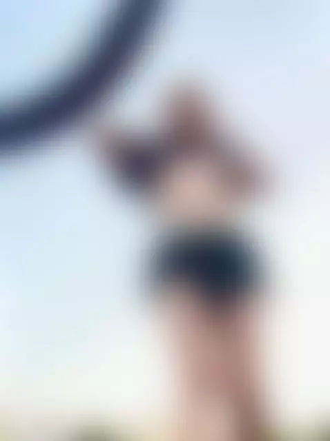 Short tease: sensual moment. Want more? Tap my profile by crazylexi