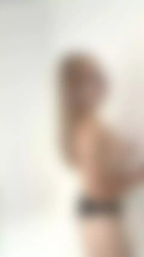 Hot clip — sultry and ready. Watch full content on my page by crazylexi