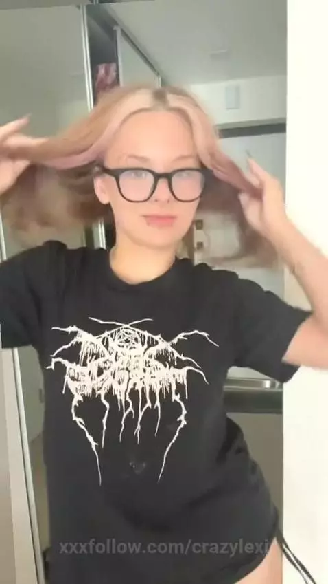 18+ Sexy pink-haired nude tits tease in glasses. by crazylexi