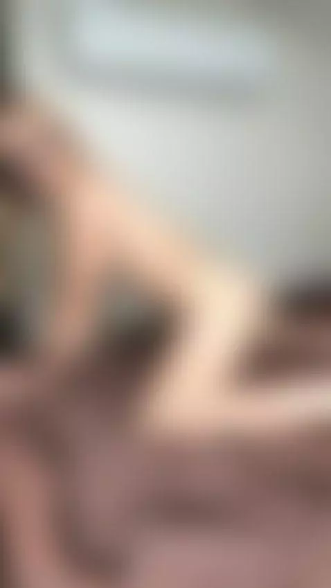 18+ Nude blonde in glasses, sexy ass up on bed. by crazylexi