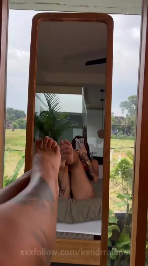 All I can think about is how you taste by kendrralane