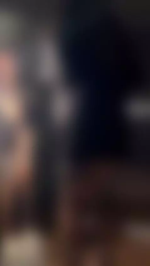 Blowing soft kisses your way 💋💕 can you feel them? by kendrralane