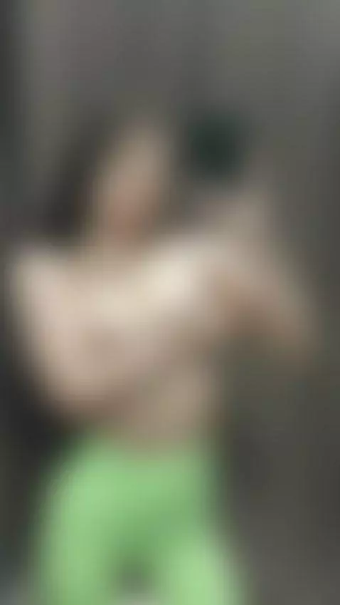 Short tease: sultry moment. Want more? Tap my profile by karawaves