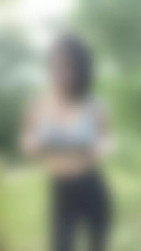 Short tease: sensual moment. Want more? Tap my profile by karawaves