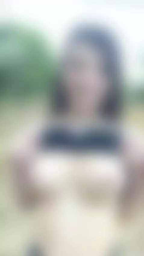 Short tease: sultry moment. Want more? Tap my profile by karawaves