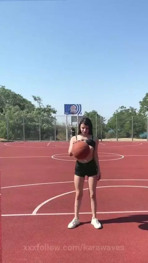 Hot clip — sensual and ready. Watch full content on my page by karawaves