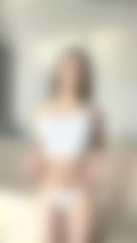 Short tease: sensual moment. Want more? Tap my profile by karawaves