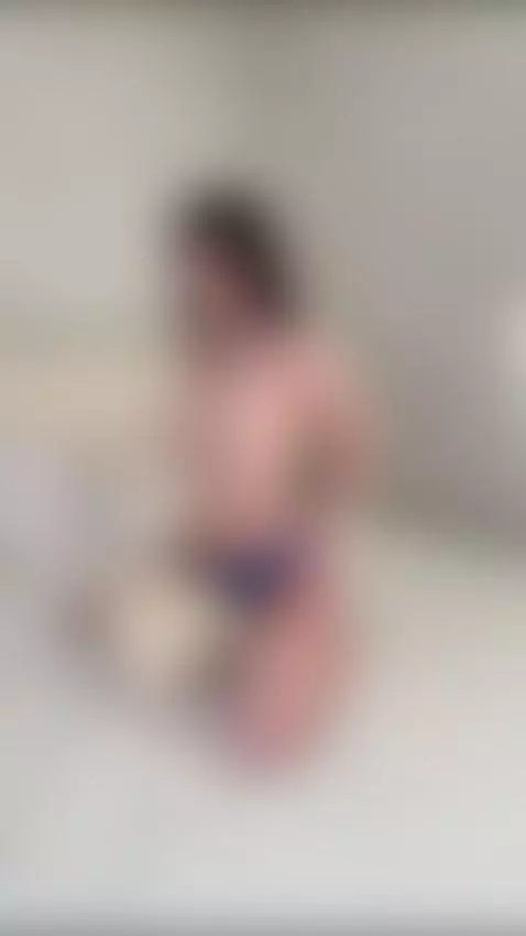 18+ Tiny sexy body🔞 by karawaves