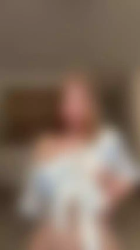 This one’s for the bold 💋 Subscribe to my OnlyFans by elineverly