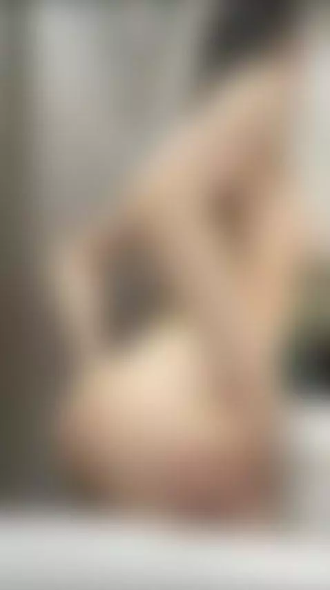 Don’t miss style and confidence! 🕶️👌 by sophiedelight