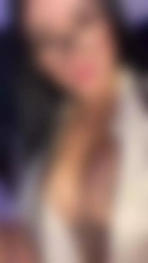 Your sexy secretary is online 😈🍆 by lsaortiz